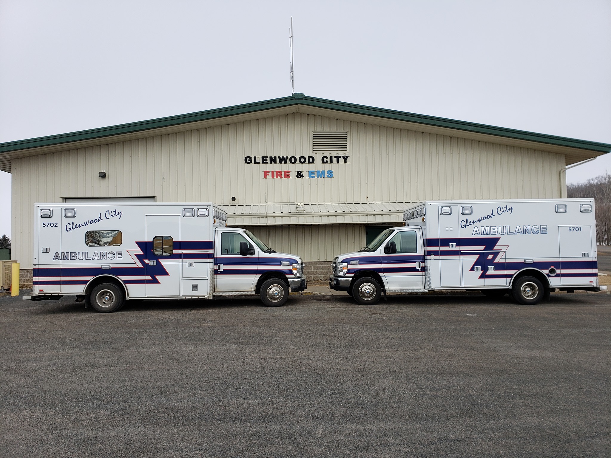 Glenwood City Ambulances